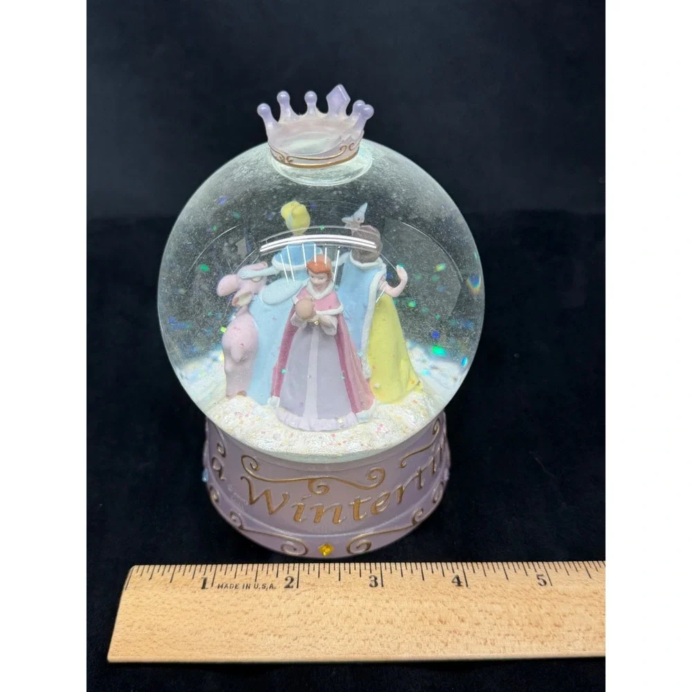Disney Princess Snow Globe Cinderella Belle & Snow White Once Upon a Wintertime